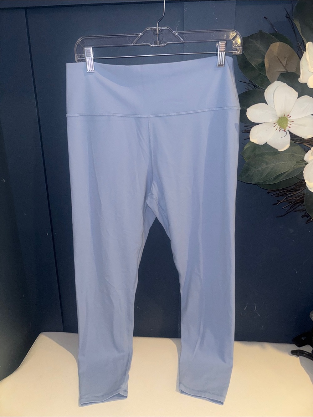 Athleta Pale‎ Blue Transcend 7/8 Leggings